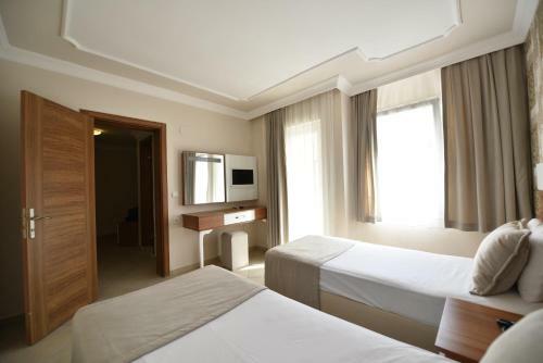 Nicholas Park Hotel