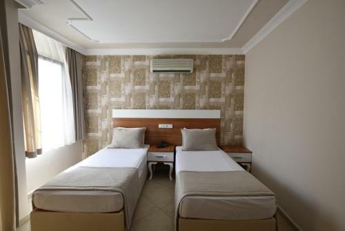 Nicholas Park Hotel