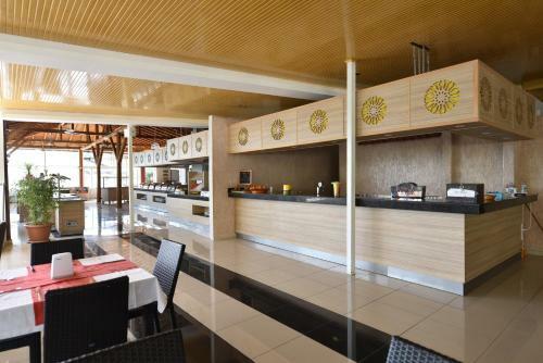 Nicholas Park Hotel