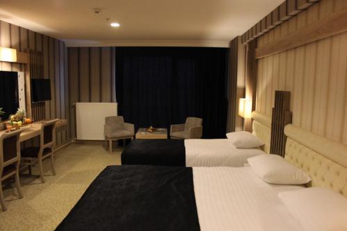 Bed & Breakfast Neba Royal Hotel