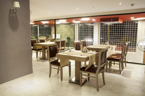 Bed & Breakfast Neba Royal Hotel