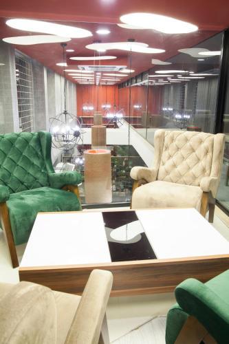 Bed & Breakfast Neba Royal Hotel