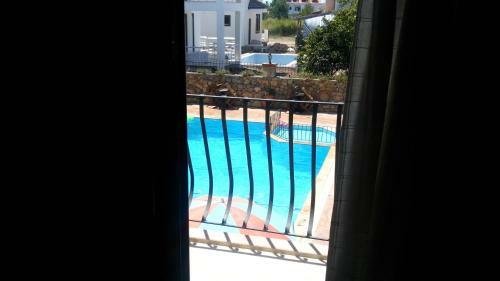 Poppy Apart Hotel