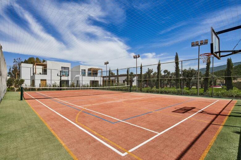 Voyage Torba Hotel