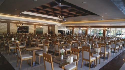 Green Forest Hotel