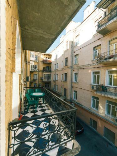 Apartment Near Olympic Stadium