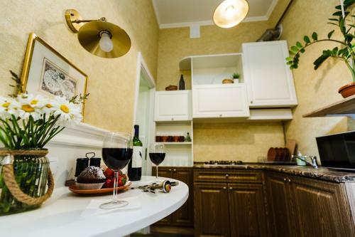 Shelter Apartment