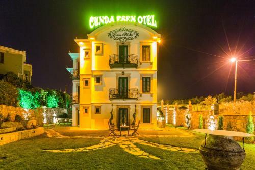 Cunda Esen Hotel