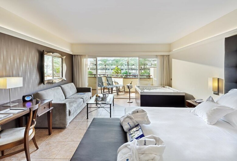 Hotel Barcelo Corralejo Bay S�lo Adultos