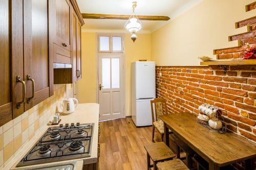 Apartment Krakivska 15