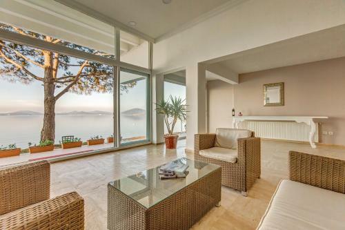 Bed & Breakfast Cunda Hotel