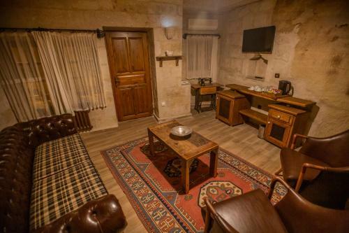 Posada Divan Cave House