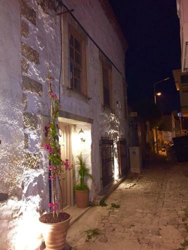 Bed & Breakfast Lilyum Ala�at? - Ta? Ev