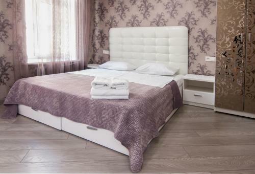 Home Hotel Apartments On Mykhailivska Square - Kiev