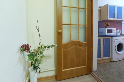 Home Hotel Apartments On Mykhailivska Square - Kiev