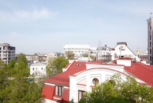 Home Hotel Apartments On Mykhailivska Square - Kiev