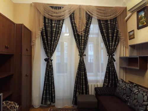 Apartment On Saksaganskogo 127