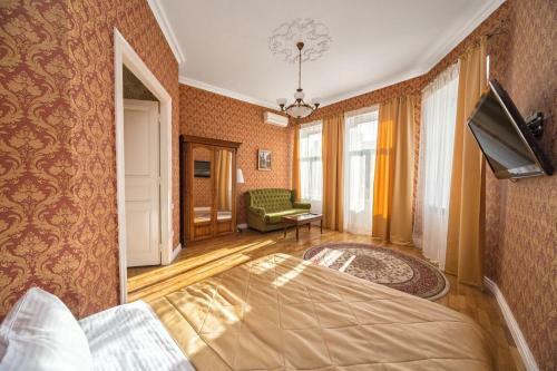 Sunny Apartment