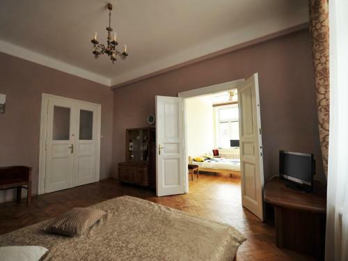 Halytska Street View 4-room Apartment