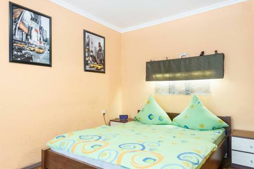 Apartment On Sobornyi Avenue 143