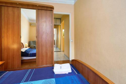 Home Hotel Apartments On Khreshchatyk Area