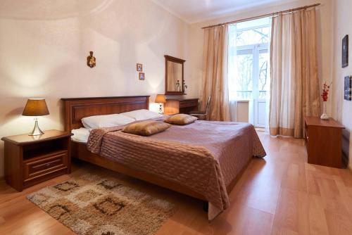 Home Hotel Apartments On Khreshchatyk Area