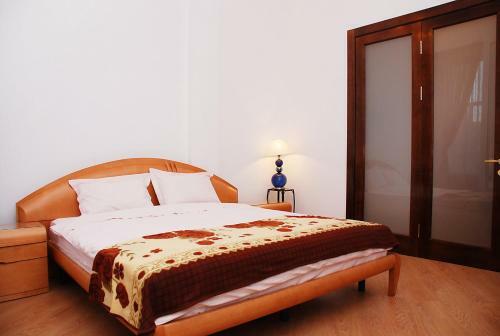 Apartment On Volodymyrska 19a