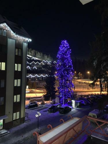 Hotel 100 Metriv Vid Vytyagu