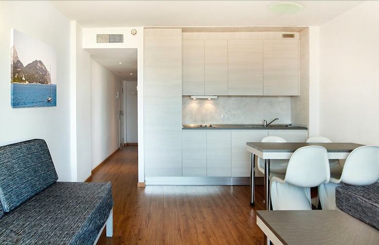Apartamentos Sol Y Vera
