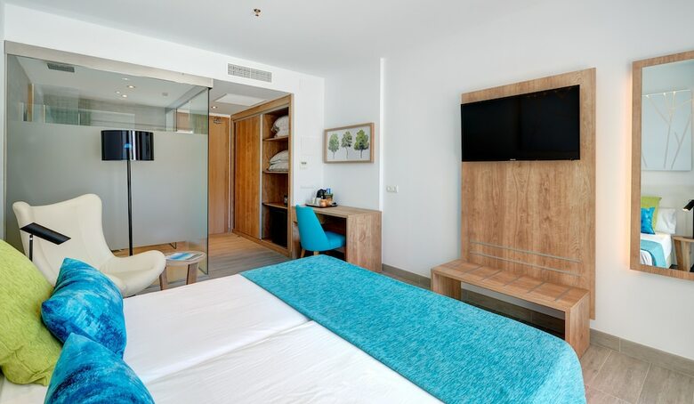More Hotel