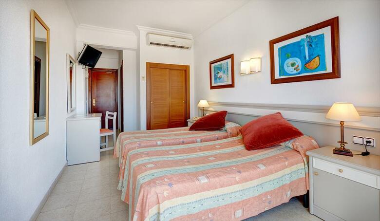 More Hotel