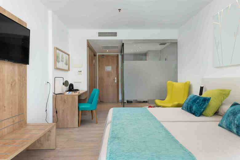 More Hotel