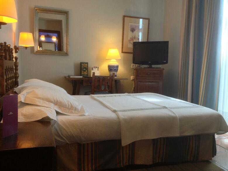 Hotel Parador De Arcos
