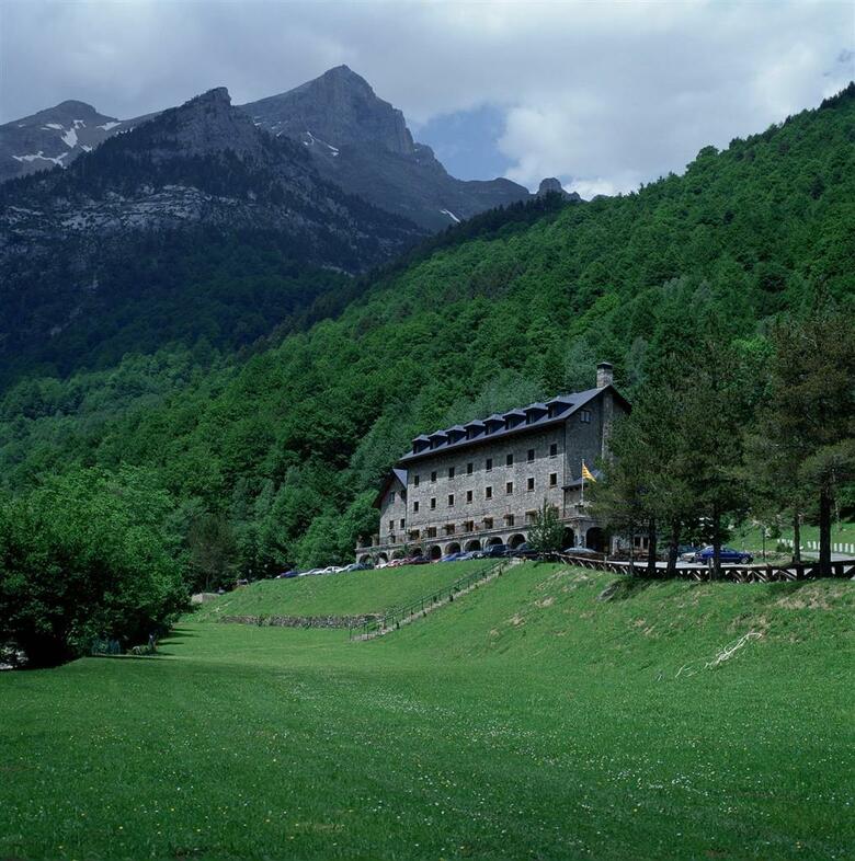 Hotel Parador De Bielsa