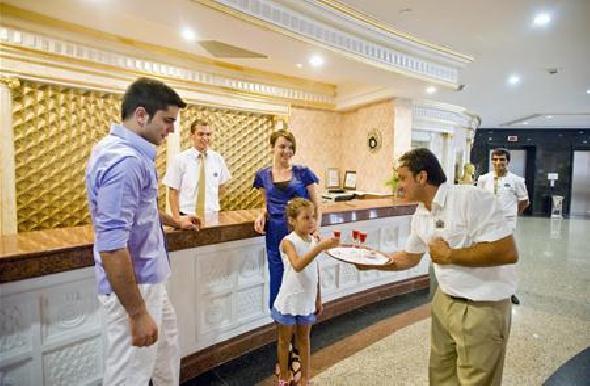 Hotel Crystal Sunrise Queen Resort