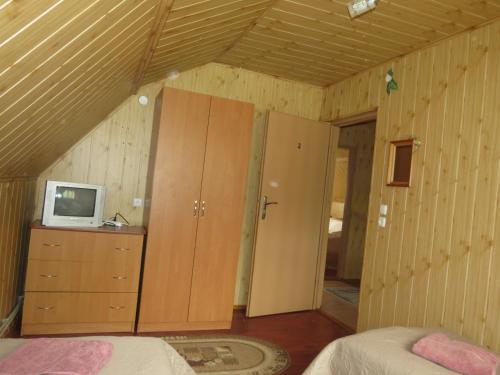 Hostal Bilyy Kamin Guest House