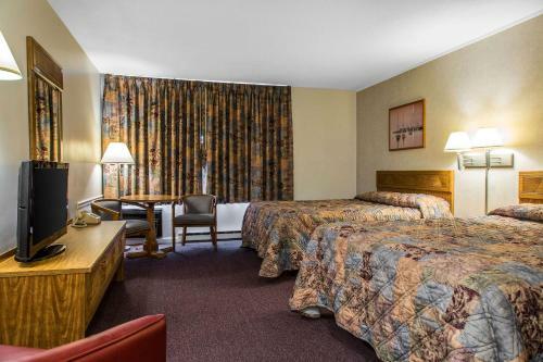 Hotel Rodeway Inn Waterford