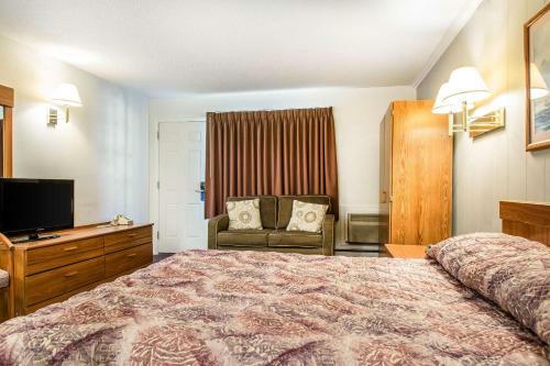 Hotel Rodeway Inn Waterford