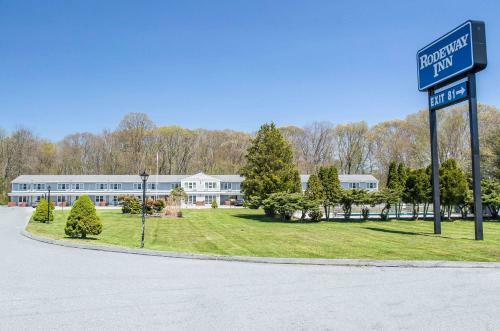 Hotel Rodeway Inn Waterford