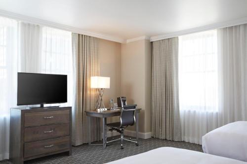 The Redmont Hotel - Birmingham