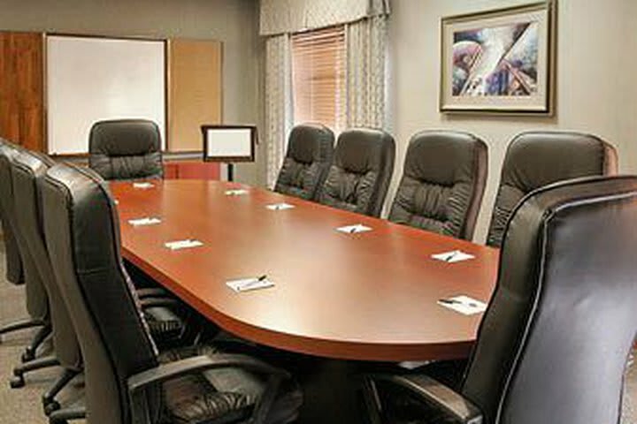 Hotel Holiday Inn Express & Suites Augusta West - Ft Gordon Area