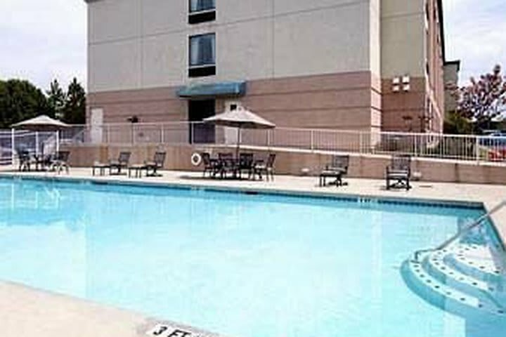 Hotel Holiday Inn Express & Suites Augusta West - Ft Gordon Area