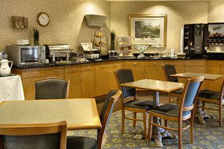 Hotel Holiday Inn Express & Suites Augusta West - Ft Gordon Area