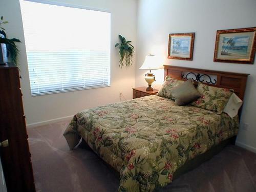 Villa 7730 Comrow Windsor Hills
