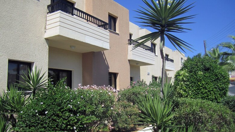 Senator Hotel Apartments