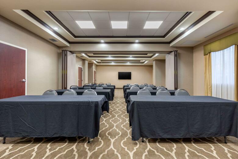 Hotel Comfort Inn And Suites (little Rock)