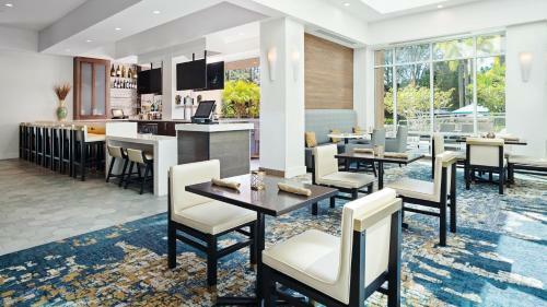 Hotel Doubletree By Hilton San Diego/del Mar