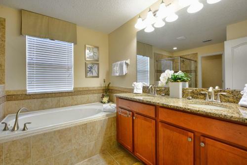 Championsgate Five Bedroom House With Private Pool 904