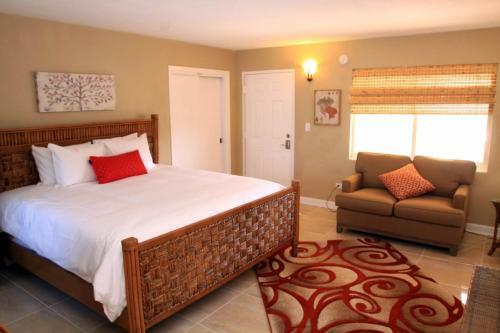 Bamboo Beach Club #202 Apartment