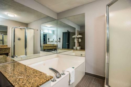 Hotel Quality Suites Lake Charles